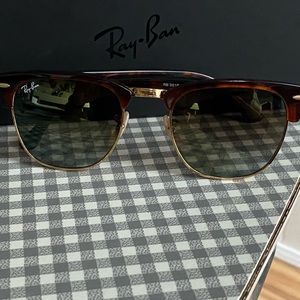 Ray Ban Wayfarer Sunglasses 🕶